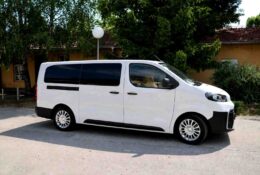Klinika Vrapče preuzela novo električno vozilo uz potporu Fonda za zaštitu okoliša i energetsku učinkovitost